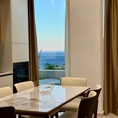 Rei Coast Villa